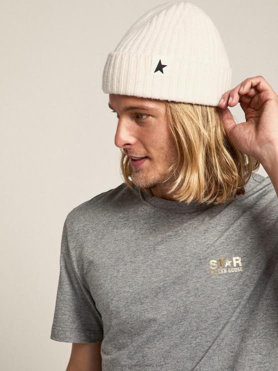 FDVPX376 Golden Goose hombres gorro de lana blanca con estrella negra en contraste