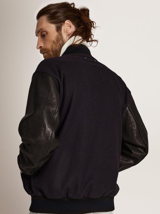 FDVPX773 Golden Goose hombres cazadora bomber de lana azul oscuro con mangas de piel envejecida