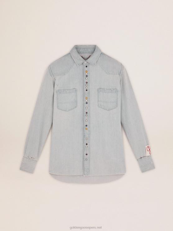 FDVPX700 Golden Goose hombres colección camisa vaquera blanqueada con tachuelas martilladas