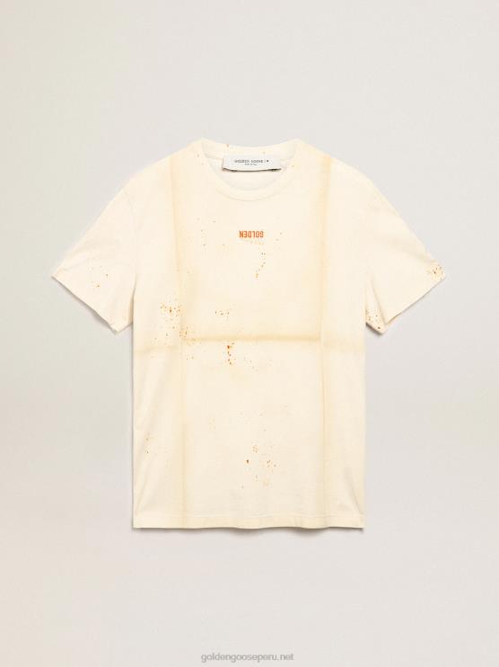 FDVPX728hombres camiseta de la colección travel en blanco hueso con efecto de prenda doblada con letras doradas y spray color óxido