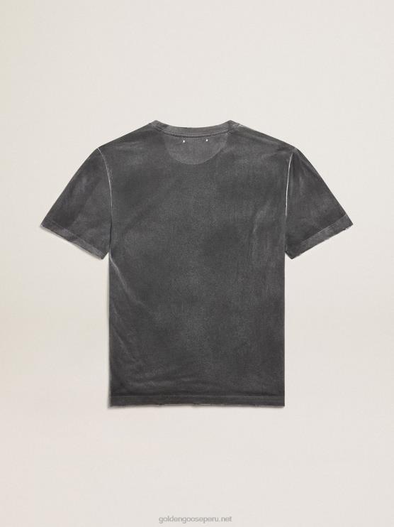 FDVPX822 Golden Goose hombres Camiseta gris de la colección Journey con efecto envejecido y estampado frontal en color hierba marina a contraste.
