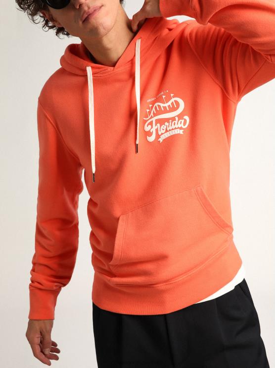 FDVPX765 Golden Goose hombres Sudadera de la colección Journey en color coral con doble estampado en blanco en la espalda.