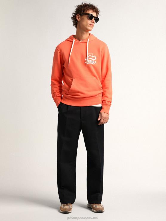 FDVPX765 Golden Goose hombres Sudadera de la colección Journey en color coral con doble estampado en blanco en la espalda.