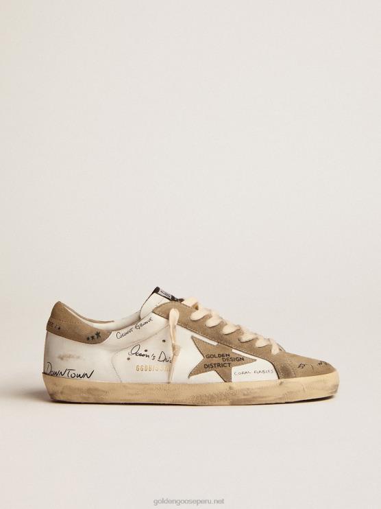 FDVPX511 Golden Goose hombres zapatillas super-star de piel blanca con inserciones de ante gris tórtola y letras negras por toda la superficie