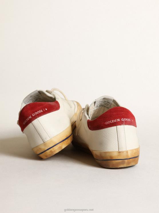 FDVPX531 Golden Goose hombres zapatillas super-star con estrella de piel plateada metalizada y refuerzo del talón de ante rojo
