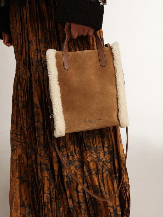 FDVPX457 Golden Goose mujer Minibolso california de piel de ante con ribete de borrego