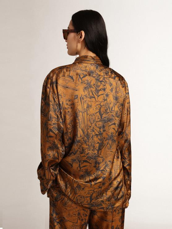FDVPX1002 Golden Goose mujer Camisa boyfriend en marrón dorado con estampado de libretas de la colección Journey