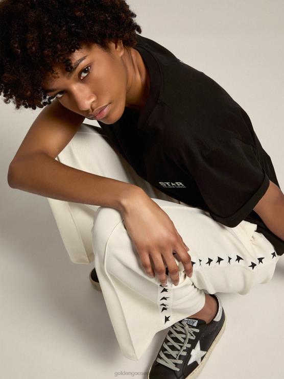 FDVPX952 Golden Goose mujer camiseta negra de la colección star con logo y estrella en contraste en blanco