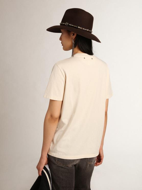 FDVPX993 Golden Goose mujer camiseta de la colección Journey en blanco hueso con letras en negro y verde brillante en la parte delantera