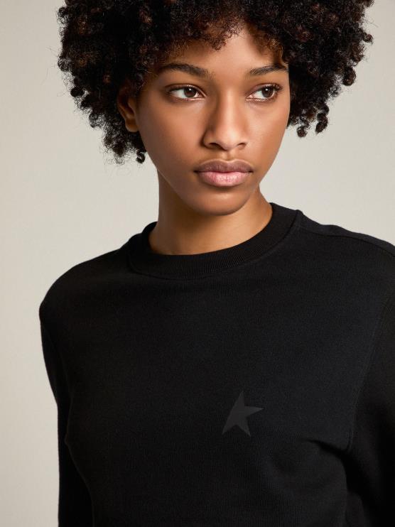 FDVPX1030 Golden Goose mujer sudadera negra de la colección athena star con estrella tono sobre tono en la parte delantera