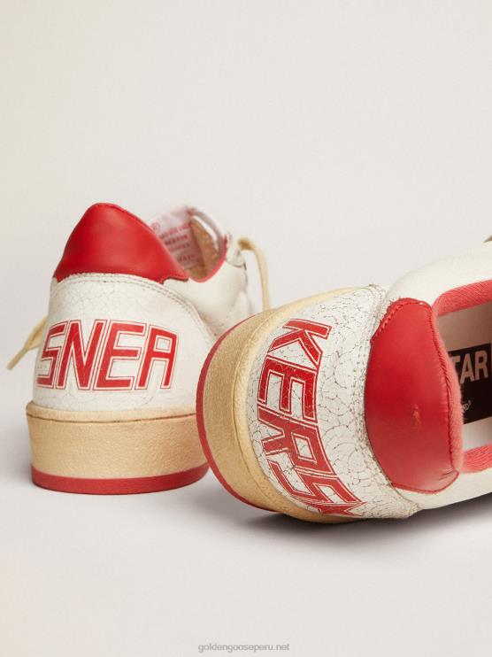 FDVPX68 Golden Goose mujer zapatillas deportivas ball star blancas de piel con estrella roja y refuerzo en el talón