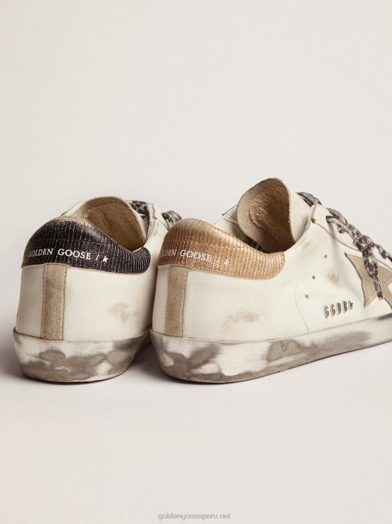 FDVPX46 Golden Goose mujer zapatillas super-star de piel blanca con estrella de ante gris hielo y letras negras en contraste